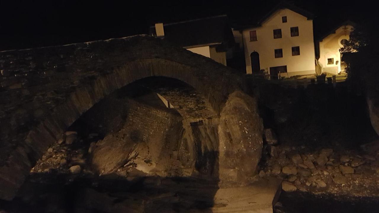 Bnb Ai Cav Calanca Arvigo Eksteriør billede